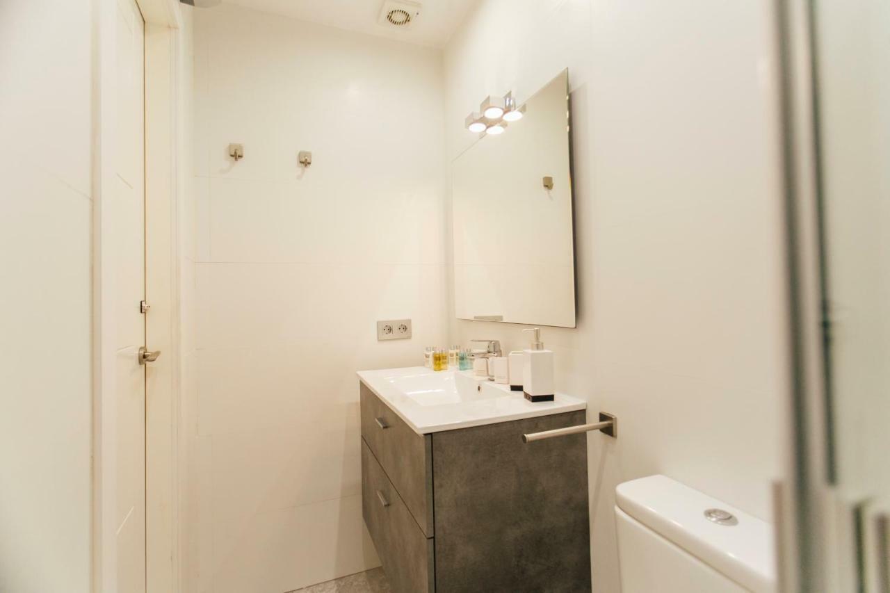 Minimalism And Modern- 2Bd 1Bth- Las Setas セビリア エクステリア 写真